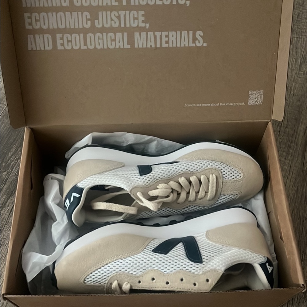 veja rio branco aircell “Lunar Nautico” Sneakers size 6 new in box, navy/gray - Picture 12 of 12